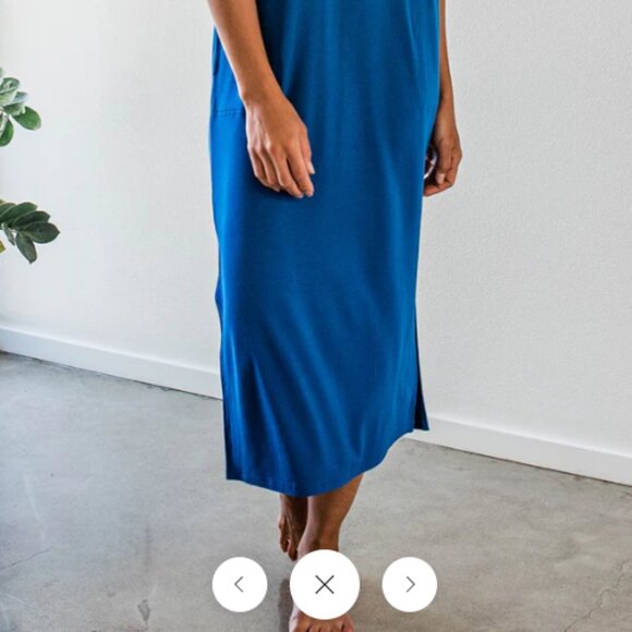 Yala Sloane V-Neck Cap Sleeve Bamboo Maxi Dress with Pockets Lapis - Picture 2 of 4
